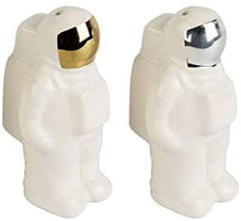 Load image into Gallery viewer, Salt and Pepper Shaker Kit Astronaut
